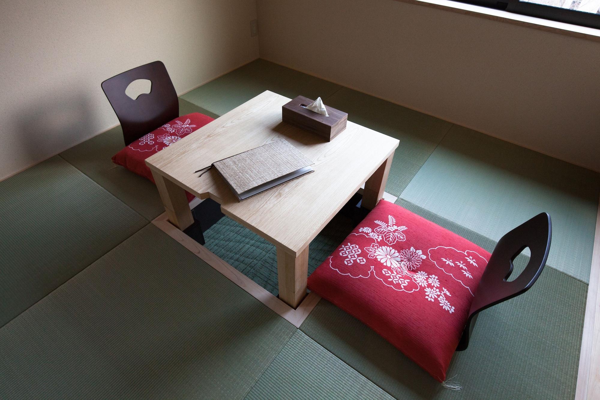 Kyoto Guest Inn Nagaokakyo Buitenkant foto