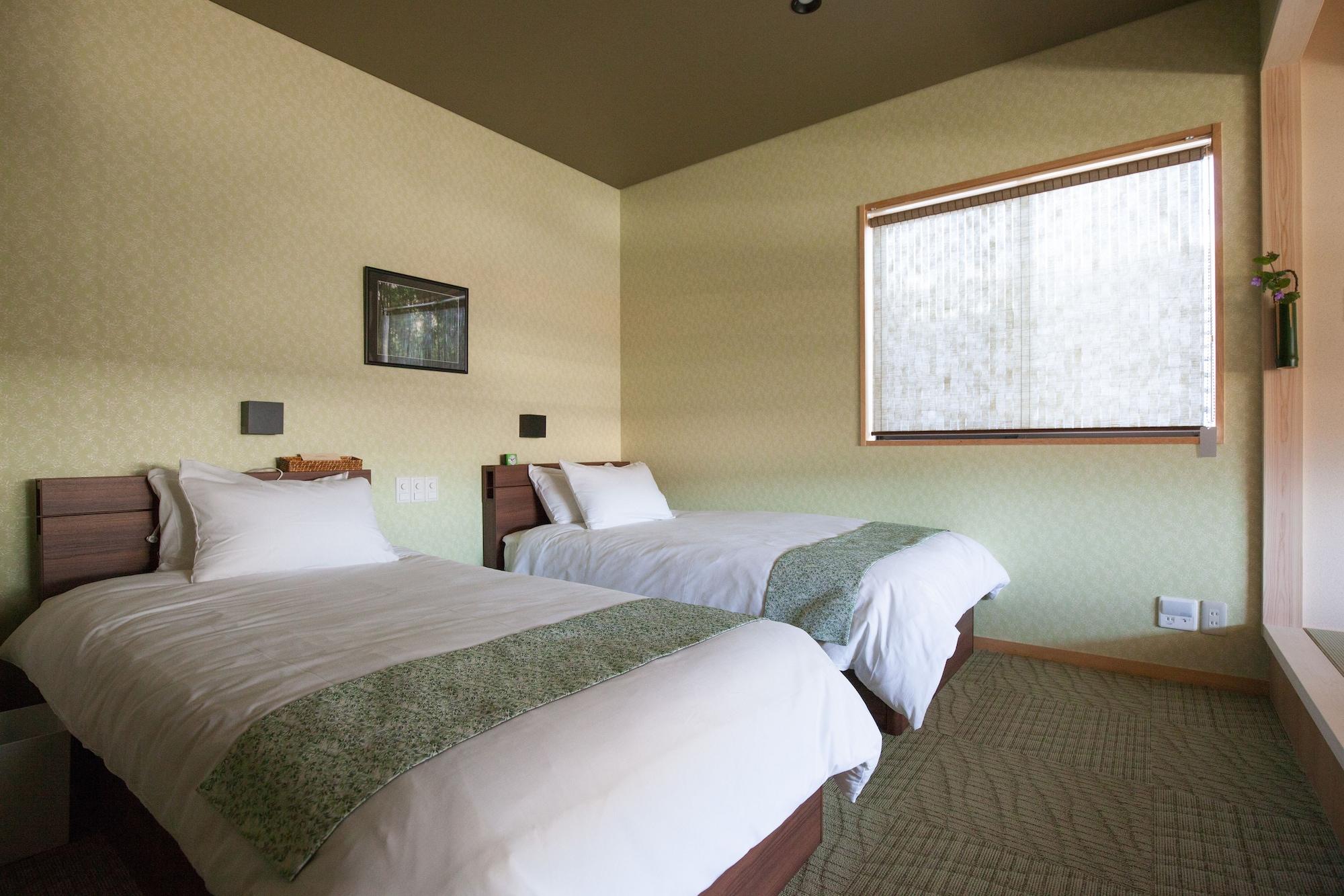 Kyoto Guest Inn Nagaokakyo Buitenkant foto
