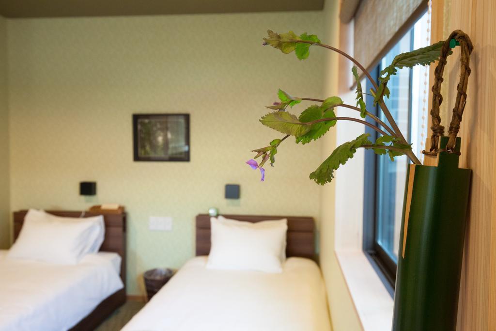 Kyoto Guest Inn Nagaokakyo Buitenkant foto